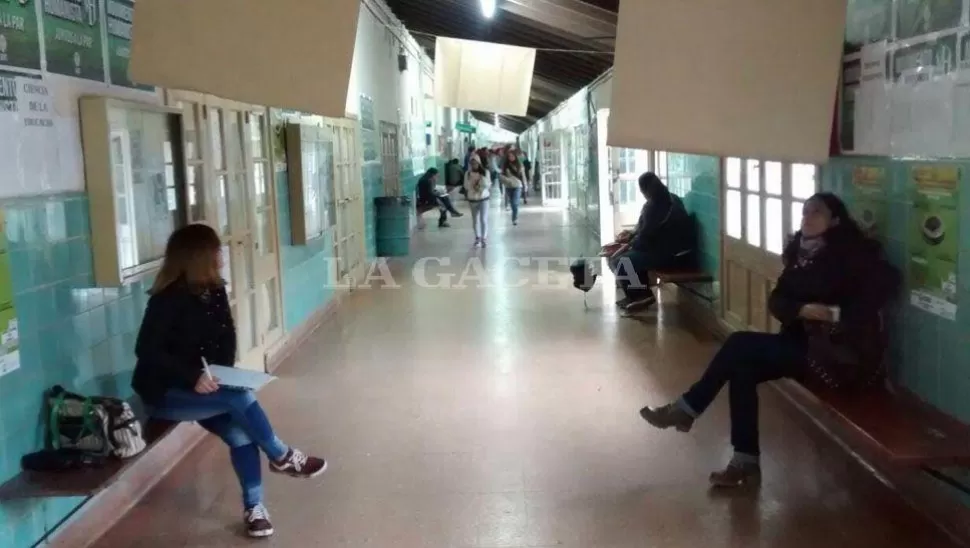 Denuncian un intento de abuso en la facultad de Filosofía y Letras