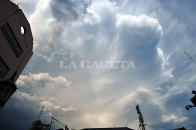 Y la pregunta que se hacen los tucumanos es: ¿llueve o no llueve?