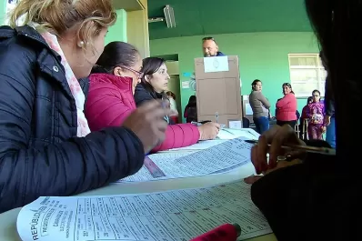 Proponen premiar con puntaje a docentes para que sean autoridades de mesa