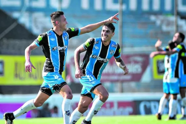 Almagro la pasó mal, pero logró un polémico triunfo