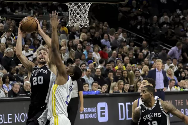 Manu Ginóbili agiganta la leyenda y sigue quebrando marcas en la NBA