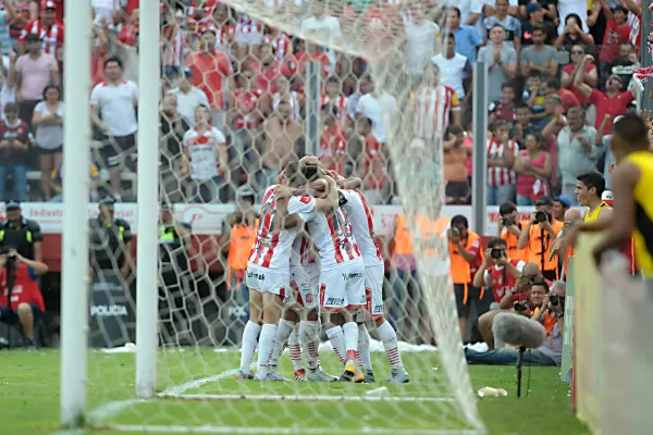 La última fecha de la B Nacional ya tiene árbitros: quiénes dirigirán a San Martín y a Almagro