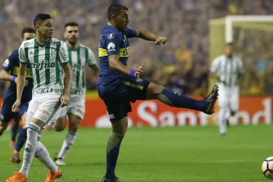 Palmeiras aprovechó los errores de Boca, le ganó en La Bombonera y lo complicó en la Libertadores