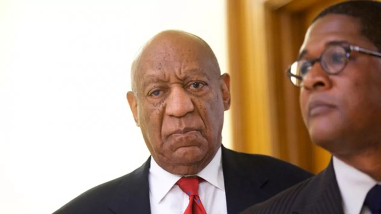 Bill Cosby no pudo contender la desazón cuando se enteró que había sido hallado culpable. FOTO TOMADA DE NACION.COM