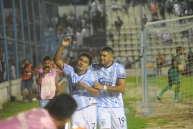 Pulguita Rodríguez se lució con una asistencia “fantasma” a Díaz