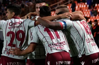 Godoy Cruz ganó el clásico cuyano a San Martín de San Juan y le mete presión a Boca