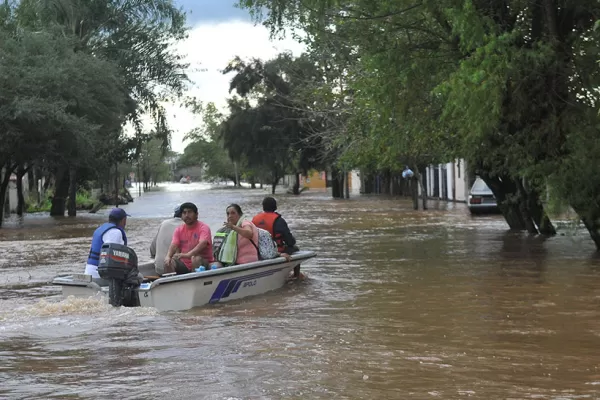 La Nación explicó por qué se demoró el anuncio de obras para evitar inundaciones en el sur
