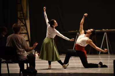 Suenan y bailan siete regiones de España y el “Bolero”, de Ravel