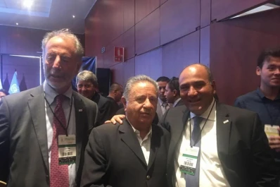 Manzur se reuniócon ex presidentes