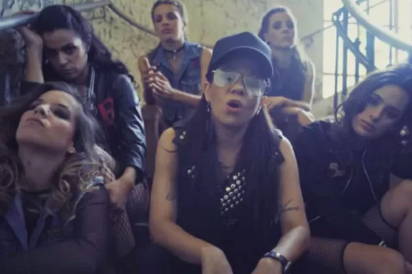 Paren de matarnos, el hit de Miss Bolivia con las famosas que gritan basta de femicidios