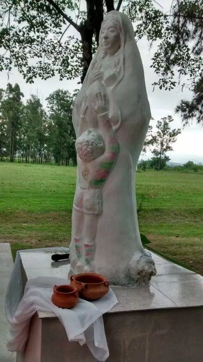 La de Huirapuca, una Virgen de 250 kilos hecha en 20 días