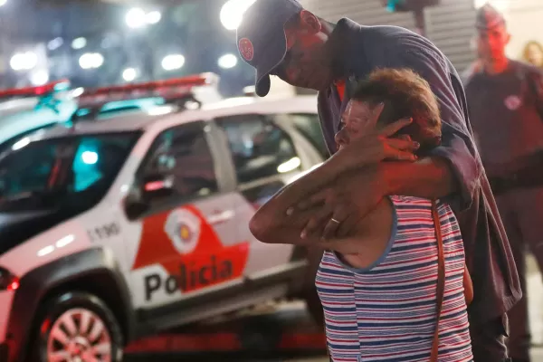 Conmoción en San Pablo: se incendió un edificio de 26 pisos y un hombre murió