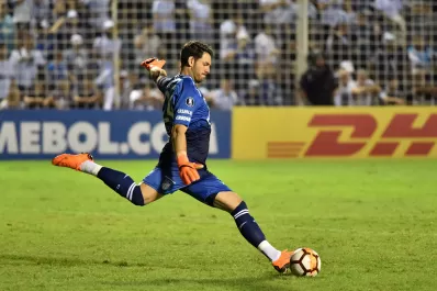 ¿Qué le pasó a Augusto Batalla? Dejó la cancha y lo reemplazó Sánchez