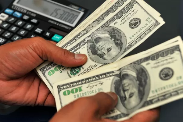 Seis preguntas y respuestas para comprender las causas y las consecuencias de la suba del dólar