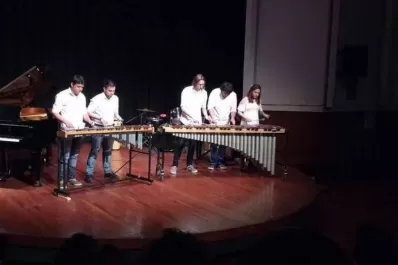La marimba suena camino a Villa Nougués