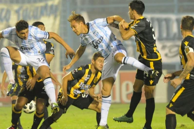 Zielinski : no se puede ser competitivos en todos los torneos