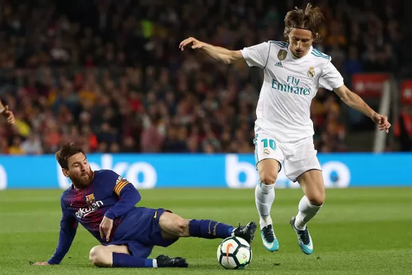 Con el aporte de Messi, Barcelona empató con Real Madrid en el Camp Nou