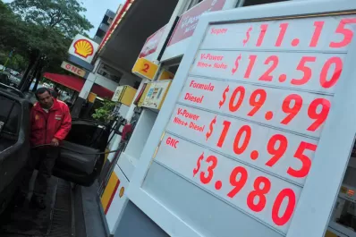 El Gobierno propuso a las petroleras que no apliquen una suba de precios este mes