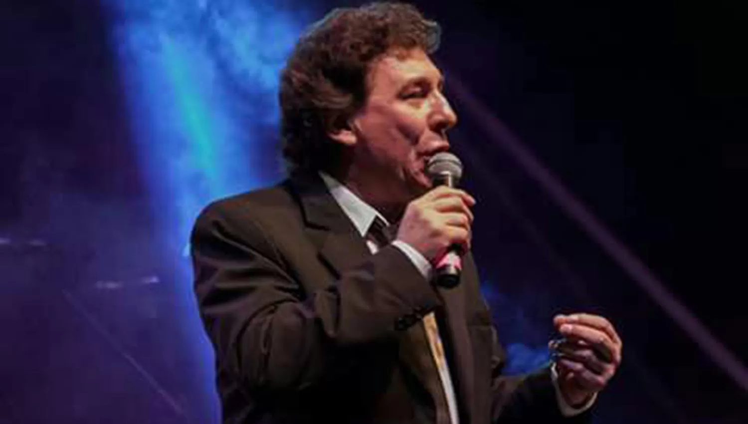 El cantante Julián Morel vuelve con su ciclo A puro tango