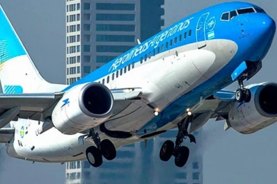 Despegar podría dejar de vender pasajes de Aerolíneas