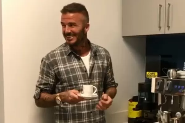 Beckham se filmó aprendiendo a preparar cafecito y causó revuelo en redes