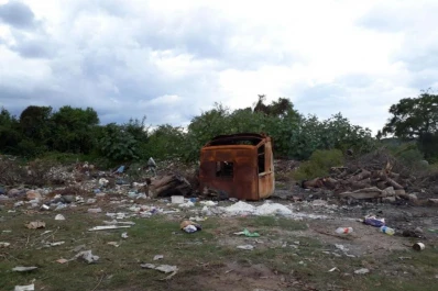 Denunciaron un basural en una esquina de Banda del Río Salí