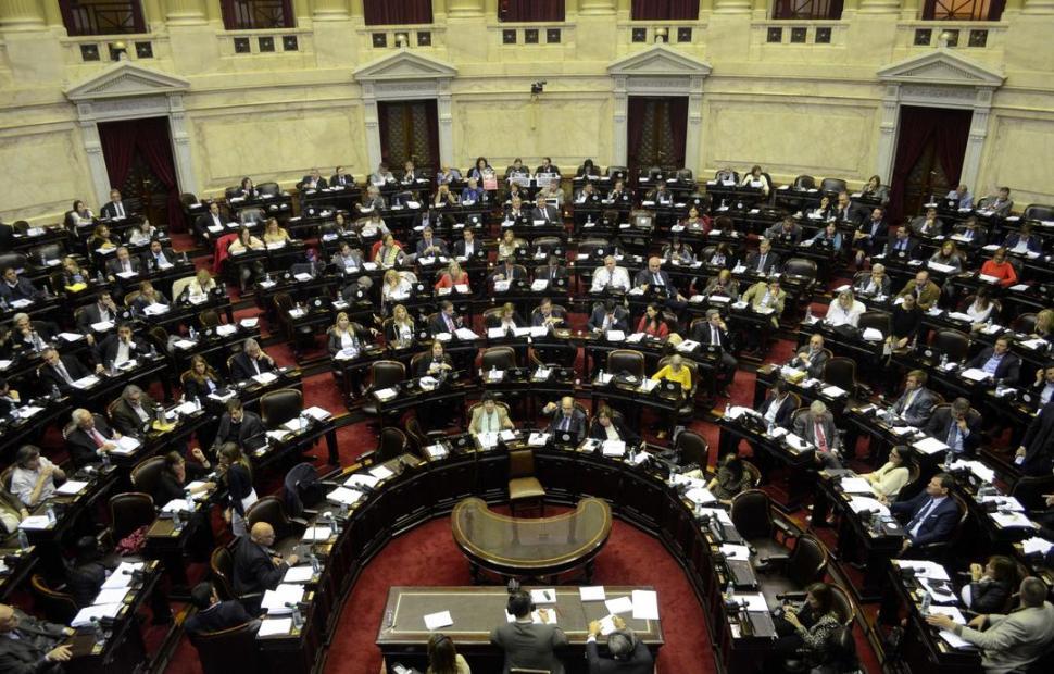 La oposición busca darle media sanción en el Congreso al proyecto de congelar las tarifas
