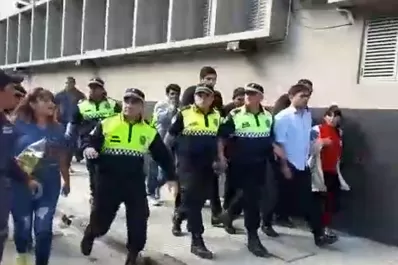 Los concejales opositores de Concepción abandonaron el recinto en medio de gritos e insultos