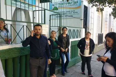 Barrio Sur: robaron un auto en la puerta de un jardín con un niño adentro