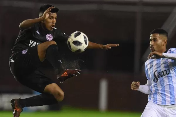 Lanús desaprovechó un penal en el final y Atlético rescató un punto