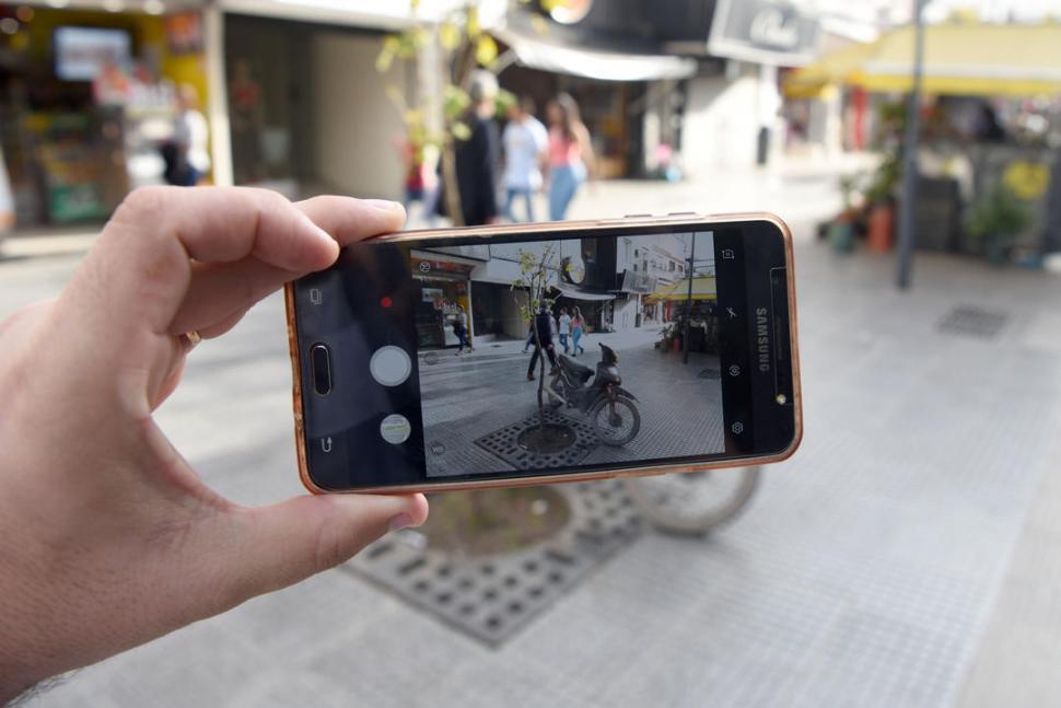 Ahora se puede denunciar infracciones de tránsito por WhatsApp