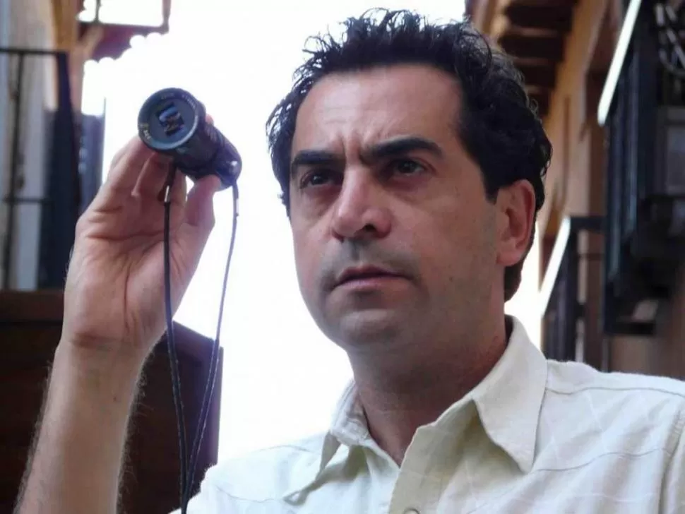 EL REALIZADOR. Luis Sampieri.