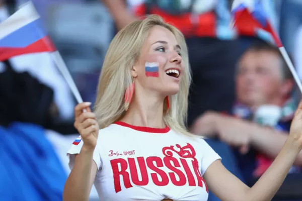Qué dice el polémico manual de la AFA para conquistar mujeres rusas en el Mundial 2018