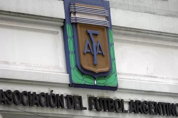 AFA reconoció un error involuntario por el polémico manual para conquistar mujeres rusas en el Mundial 2018