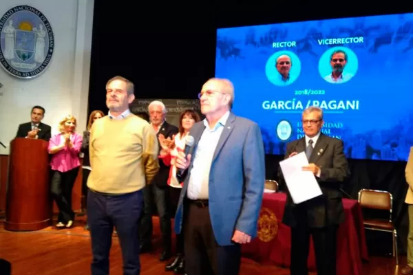 Por abrumadora mayoría, José García es el nuevo rector de la UNT