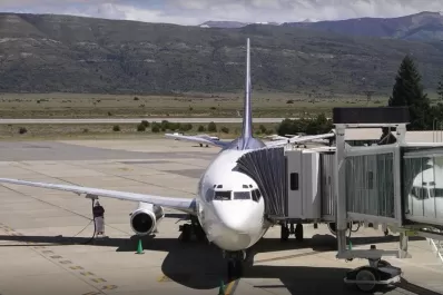 Se suspendió el paro aeronáutico previsto para mañana y se retomaron los servicios