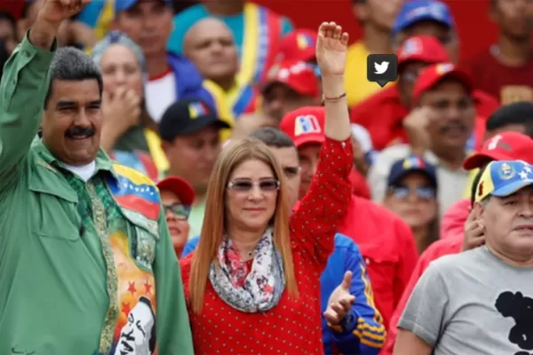 Video: Maradona bailó en el acto de cierre de la campaña presidencial de Nicolás Maduro