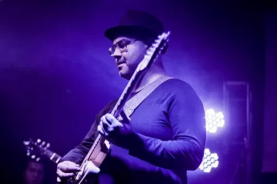 El guitarrista de Amy Winehouse llega con su banda a Tucumán