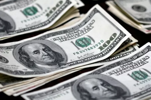 El dólar sigue en alza y alcanza nuevamente la barrera de los $ 25