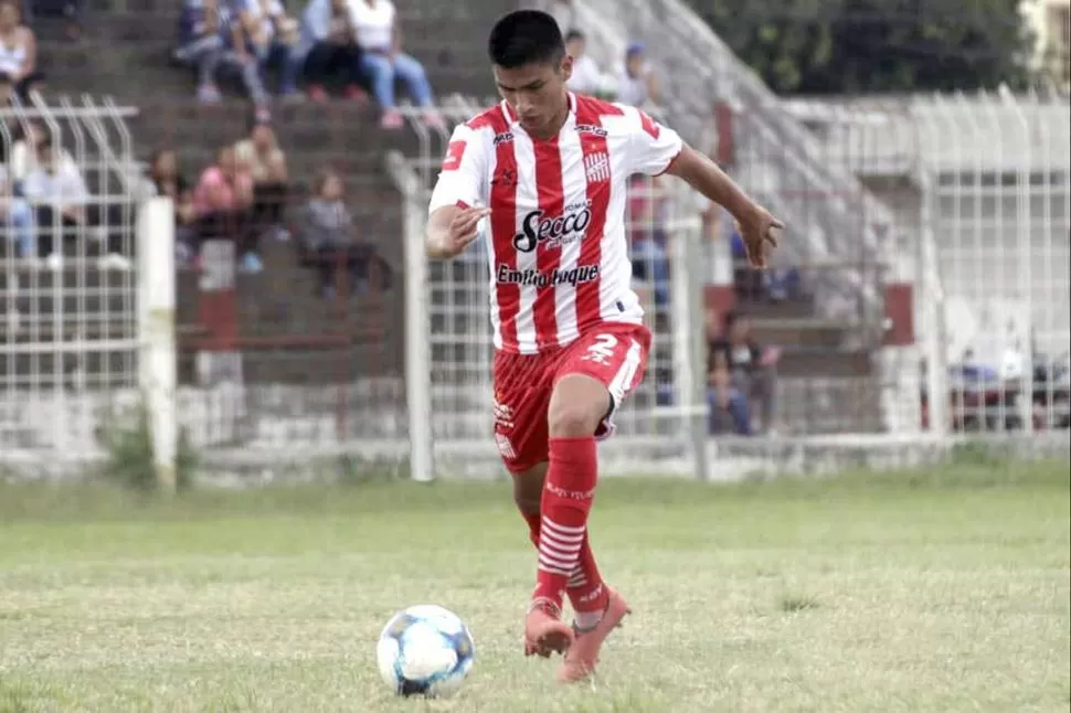 CAUDILLO. Abregú es uno de los puntales en el equipo que marcha puntero en el torneo organizado por la Liga Tucumana. prensa CASM