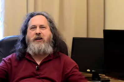 El creador del Software Libre visita Tucumán y ofrecerá una conferencia magistral este martes