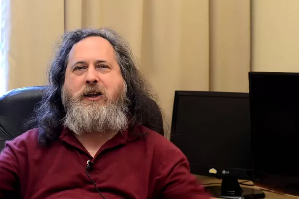 El creador del Software Libre visita Tucumán y ofrecerá una conferencia magistral este martes