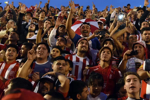 Cómo es la negociación para que los hinchas de San Martín puedan estar en el estadio de Sarmiento