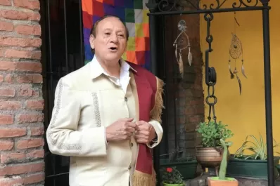 Para cantarle al amor está Carlos Sánchez