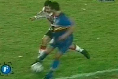 Se cumplen 18 años del caño de Riquelme a Yepes