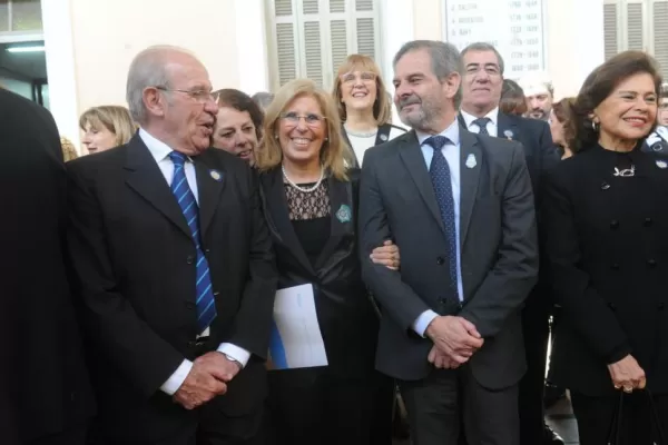 Se entregaron 17.000 títulos, valoró Bardón