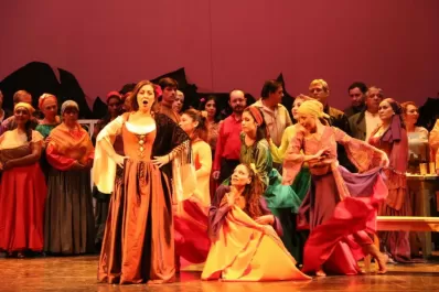 15 motivos por los que hay que ver la zarzuela La leyenda del beso