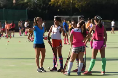 Sauze dictó “cátedra” en la cancha de Tucumán Rugby