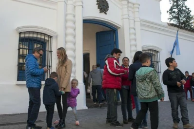 Pasó el 25 de Mayo: ¿cuándo es el próximo feriado con finde largo?