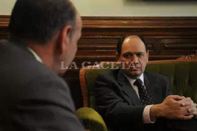 “Manzur no nombra a Gallo porque sabe que será un fiscal independiente”, dijo el legislador Aráoz